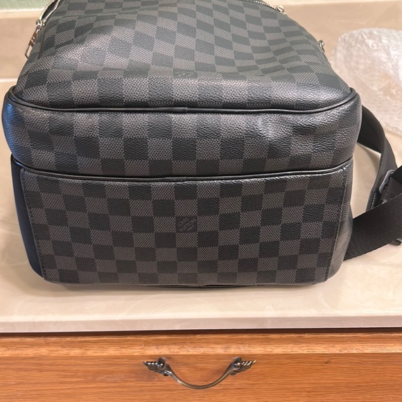 LV black Damier backpack - Picture 4 of 12